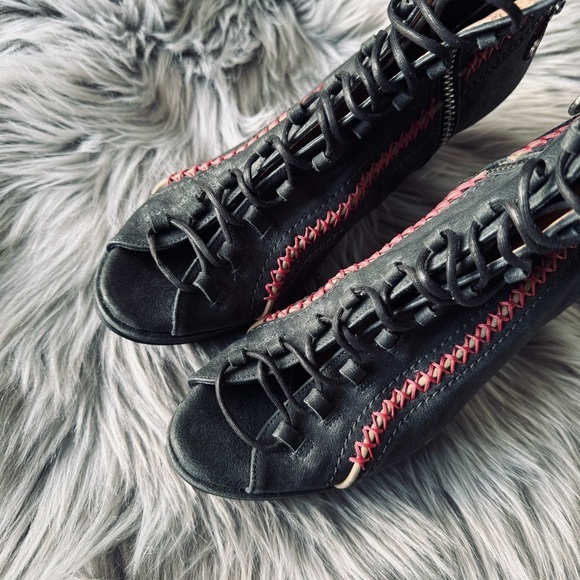 John Fluevog WRITES
ANGELOU Black Heeled Boots with Chunky Heel - Picture 10 of 13